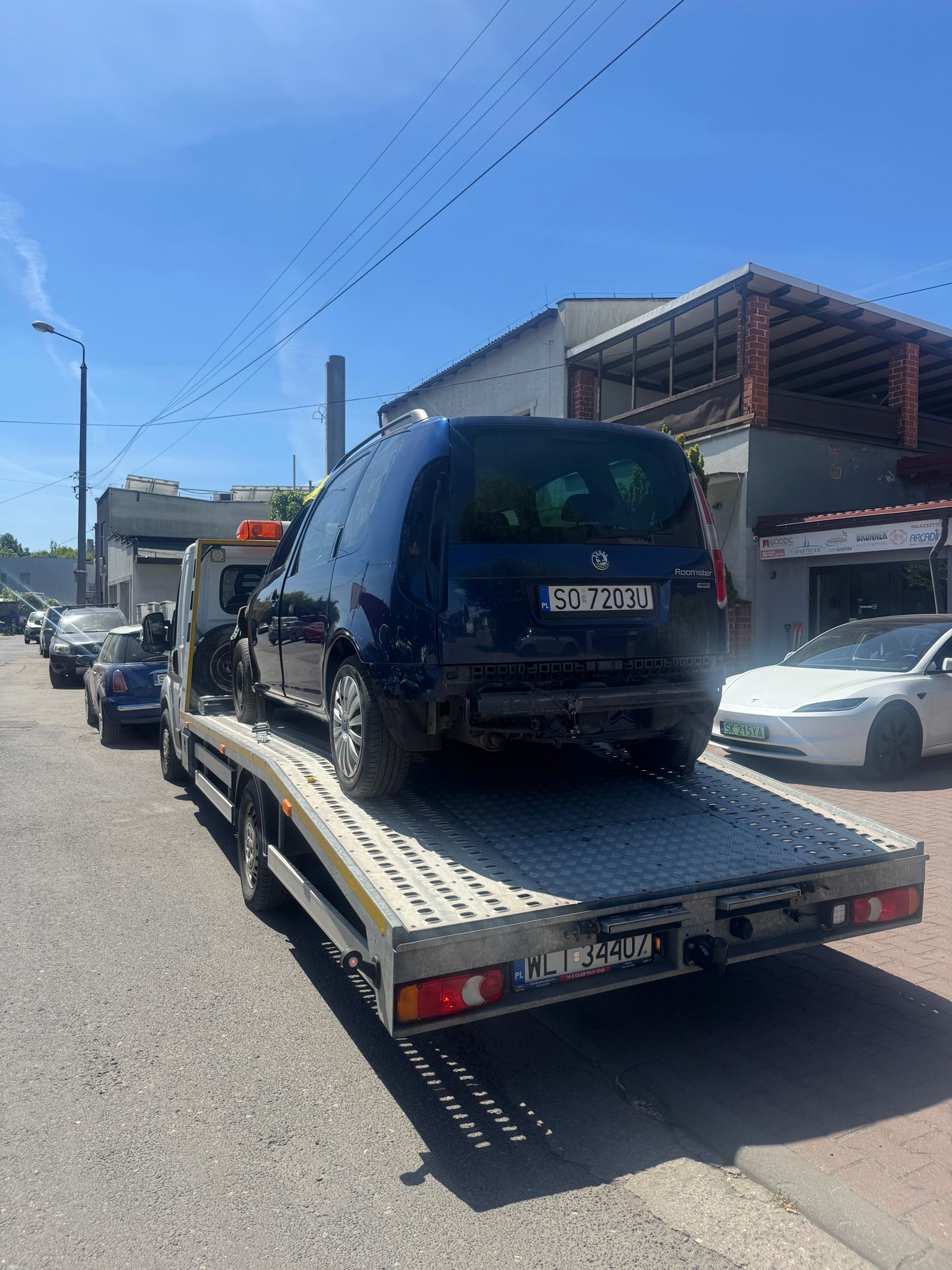 Skoda na lawecie — transport pojazdu